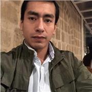 Profesor de informática que dicta clases de computación